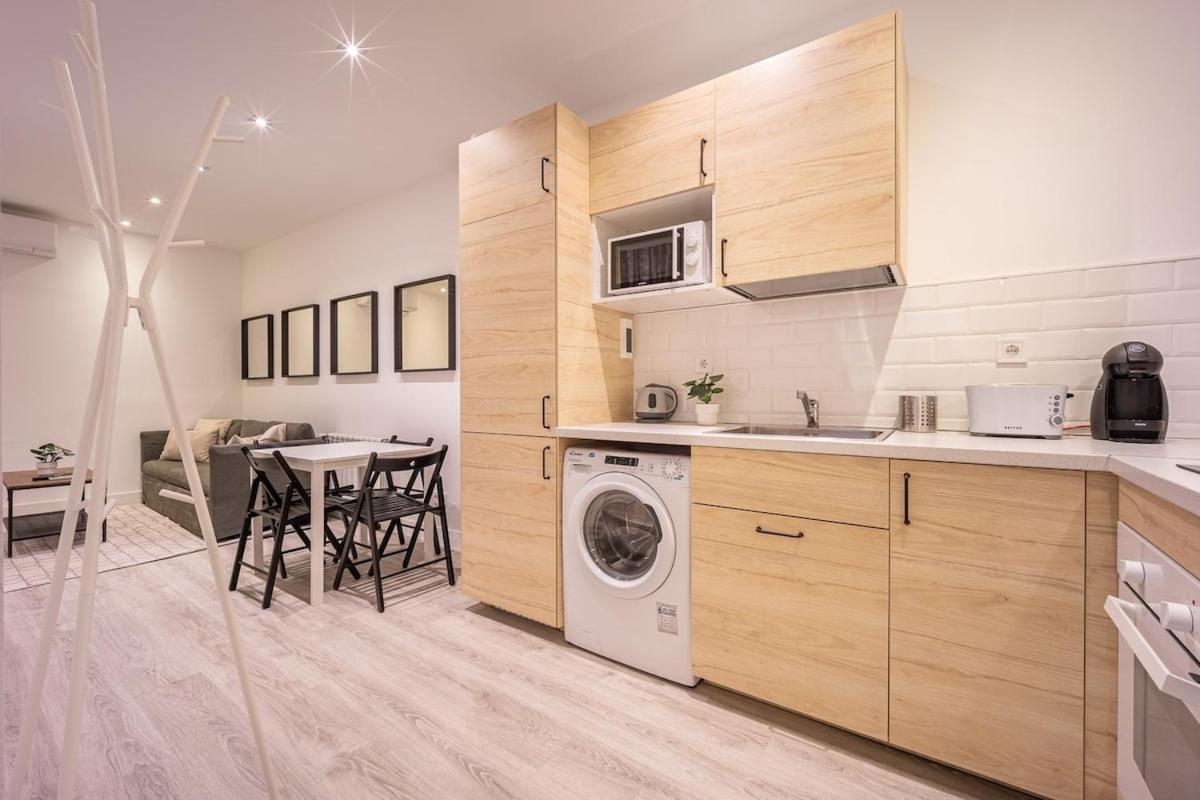 Encantador Apartamento En Atocha Madri Exterior foto